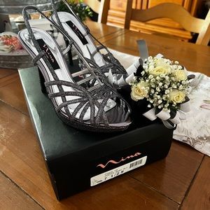 Nina silver/pewter sparkly sling back heels